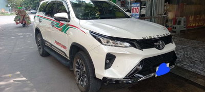 Toyota Fortuner Legender 2020 67.000 km Trắng