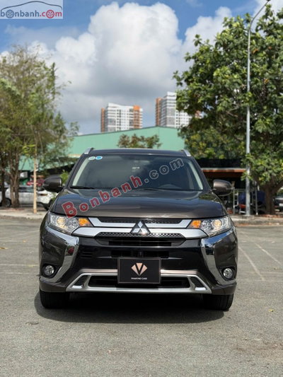 Xe Mitsubishi Outlander 2.0 CVT 2023