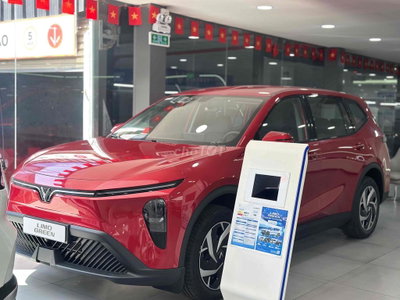 Xe điện VinFast Limo Green Đỏ