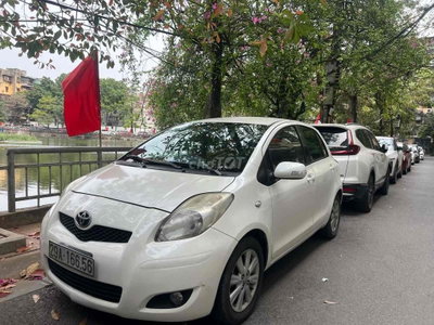 Toyota Yaris 2009 1.3 AT - 150000 km
