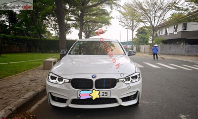 Xe BMW 3 Series 320i 2018