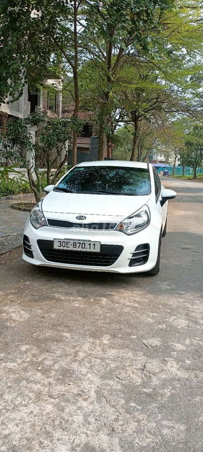 Kia Rio 1.4 AT Trắng 121870 km
