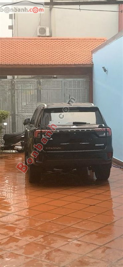 Xe Ford Everest Titanium 2.0L 4x2 AT 2023