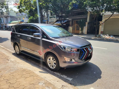 Xe Toyota Innova 2.0E 2020
