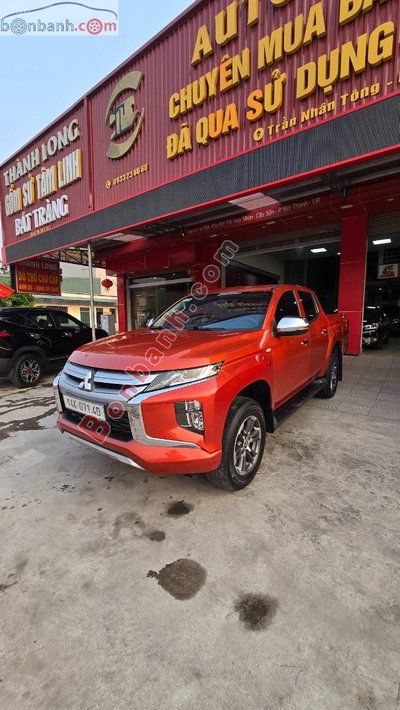 Xe Mitsubishi Triton 4x2 AT Mivec 2022