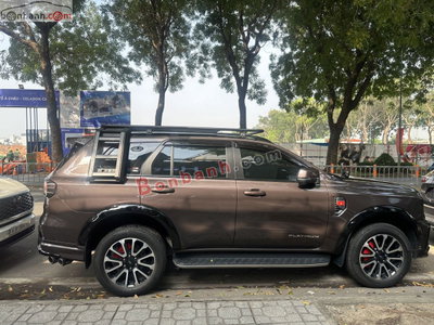 Xe Ford Everest Platinum 2.0L 4x4 AT 2024