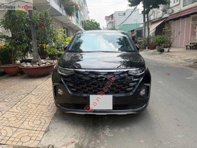 Xe Hyundai Custin Cao Cấp 2.0T 2024