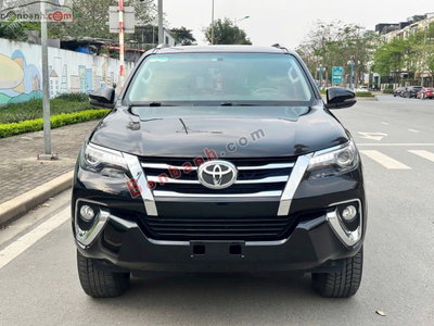 Xe Toyota Fortuner 2.8V 4x4 AT 2019