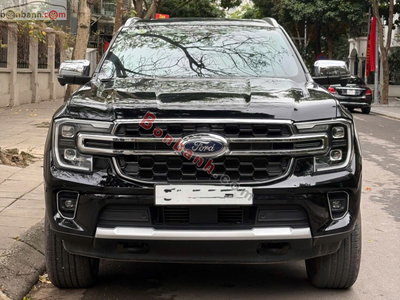 Xe Ford Everest Titanium Plus 2.0L 4x4 AT 2025