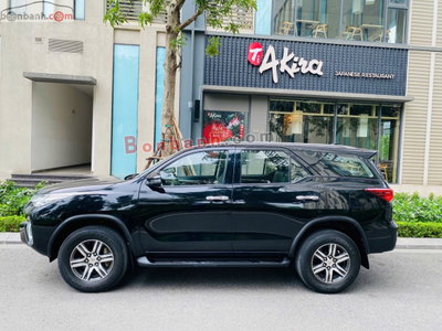 Xe Toyota Fortuner 2.7V 4x2 AT 2020