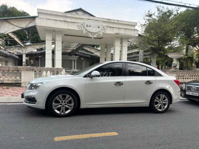 Chevrolet Cruze LTZ Trắng