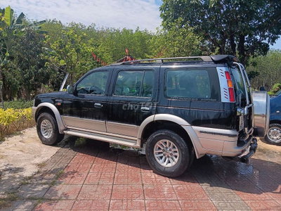 Ford Everest 2006 sàn dầu
