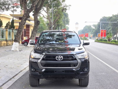 Xe Toyota Hilux 2.4L 4x2 AT 2021