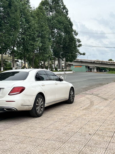 Mercedes E200 2019 197HP Trắng