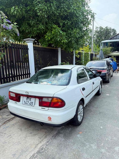 Mazda 323