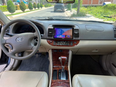 Toyota Camry 3.0V AT Đen