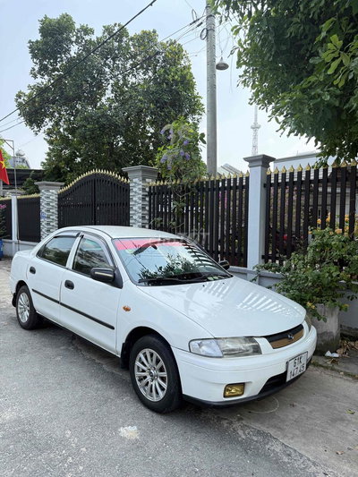 Mazda 323 1999 Trắng