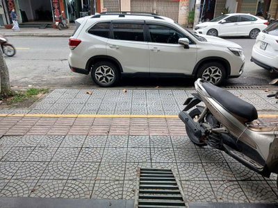 Bán lại xe subaru forestor 2.0 il đời 2022