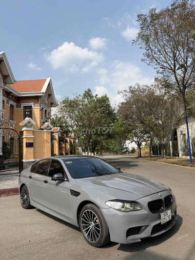 BMW 523i 2011 Up Body M5 Xám