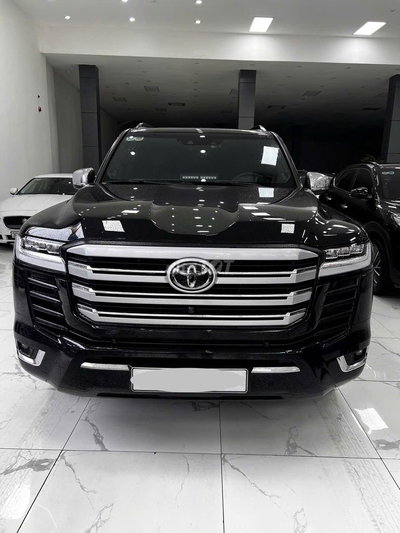 Toyota Land Cruiser LC300 2023 Đen