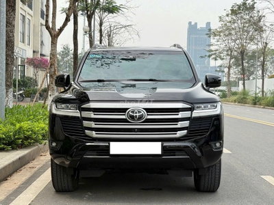 Bán Toyota Land Cruiser LC300 sản xuất 2023