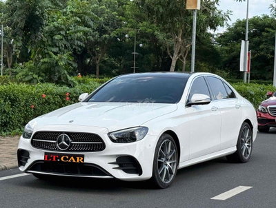 Mercedes-Benz E300 AMG 2021 Trắng