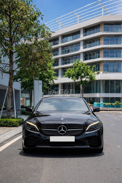 Mercedes-Benz C300 AMG 2019 Đen
