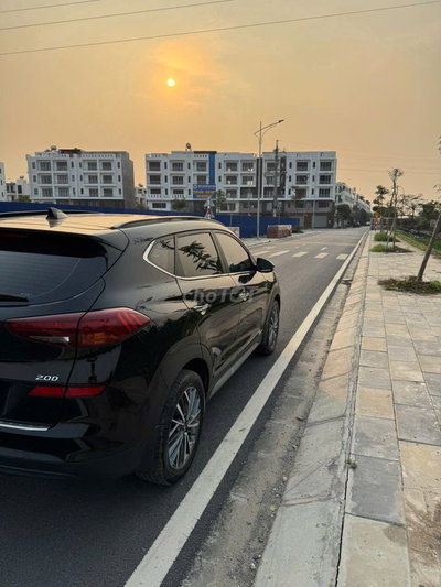 Hyundai Tucson 2021 Full Option Đen
