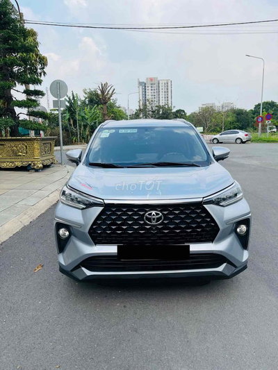 Toyota Veloz Cross 2023 - 72000 km