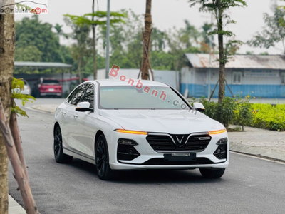 Xe VinFast Lux A 2.0 Plus 2.0 AT 2021