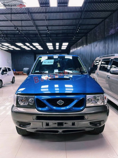 Xe Nissan Terrano II 2.7 MT 2002
