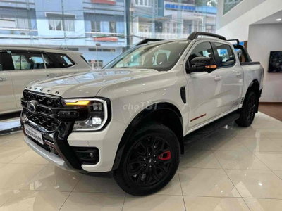 2026 Ford Ranger Stormtrak Trắng đưa trước 280tr