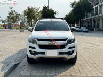 Xe Chevrolet Colorado High Country 2.5L 4x4 AT 2018
