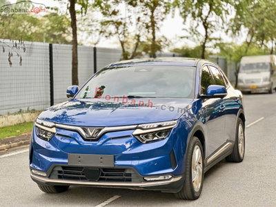 Xe VinFast VF8 Eco AWD 2023
