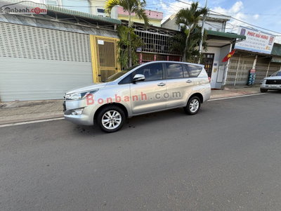 Xe Toyota Innova 2.0E 2017