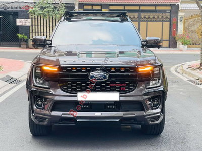 Xe Ford Everest Platinum 2.0L 4x4 AT 2024