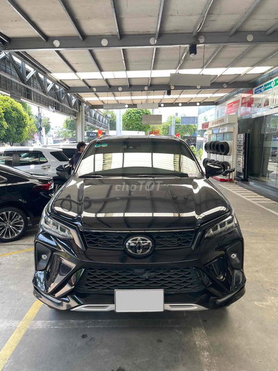 Toyota Fortuner Legender 4x4 2022 / 2 Cầu