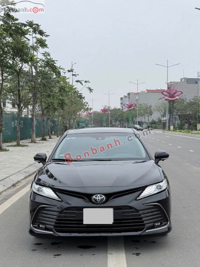 Xe Toyota Camry 2.0Q 2022