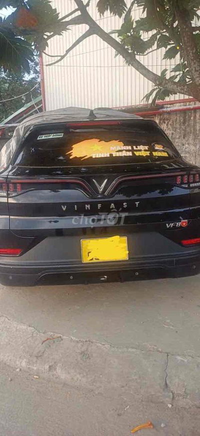 VinFast VF8 2023 Eco 65000 km Đen