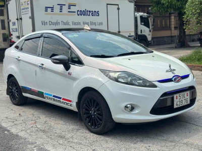 Ford Fiesta Cực Đẹp Đồ Chơi trên 50tr Bstp 9chủ