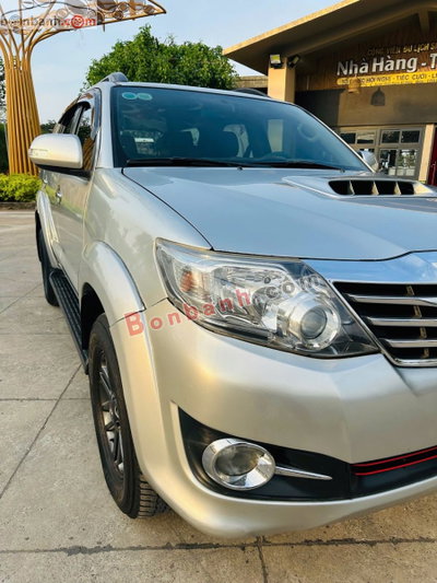 Xe Toyota Fortuner 2.5G 2015