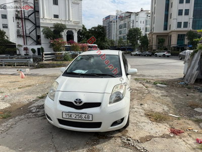 Xe Toyota Yaris 1.3 AT 2011