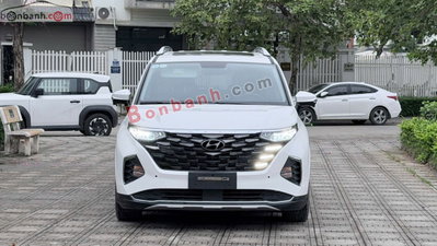 Xe Hyundai Custin Đặc Biệt 1.5T 2023