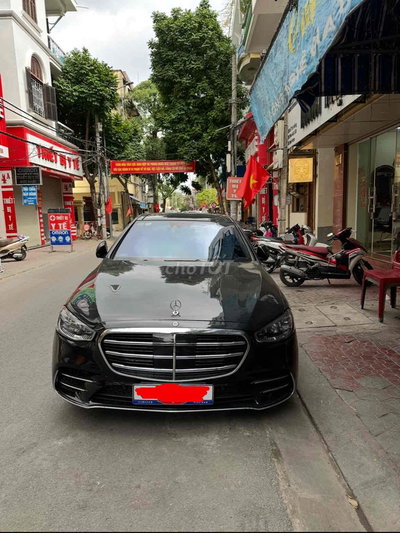 Mercedes-Benz S-Class màu Đen