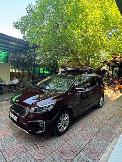 Kia Sedona 2019 Luxury D - 100000 km