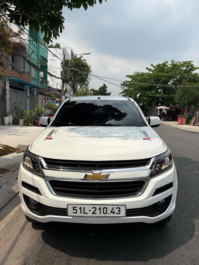 Chevrolet Trailblazer 2.5 LT Trắng