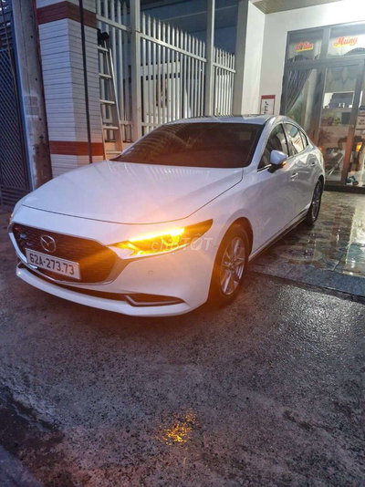Mazda 3 2024 PREMIUM Trắng 15.000 km