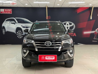 Xe Toyota Fortuner 2.4G 4x2 AT 2018