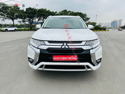 Xe Mitsubishi Outlander 2.0 CVT 2022