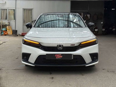Honda Civic RS 2022 1.5L Turbo, màu trắng,8v km